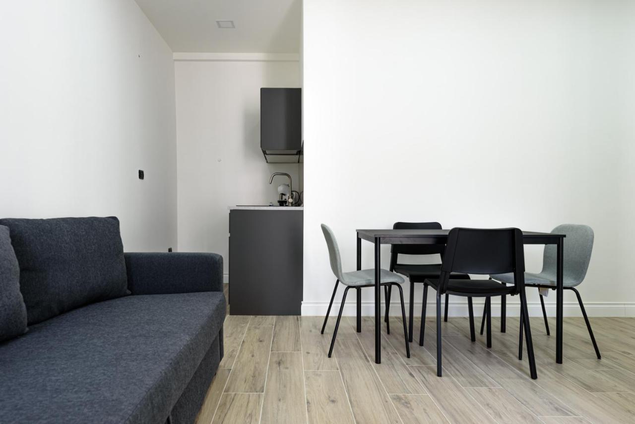 Tommaseo Seaside Apartments Неаполь Экстерьер фото